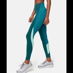 TechSweat 7/8 Zoom Leggings